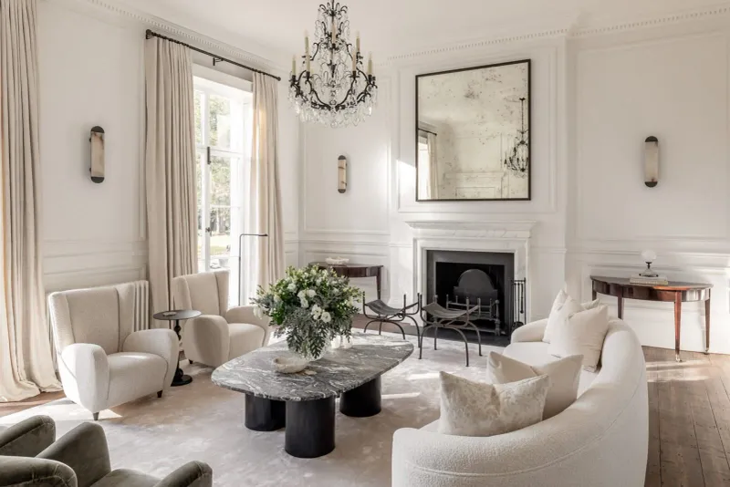 7 Sofa Colors Falling Out Of Style In Georgia, And 7 That Always Work - Decor Hint Crisp White Always Shines