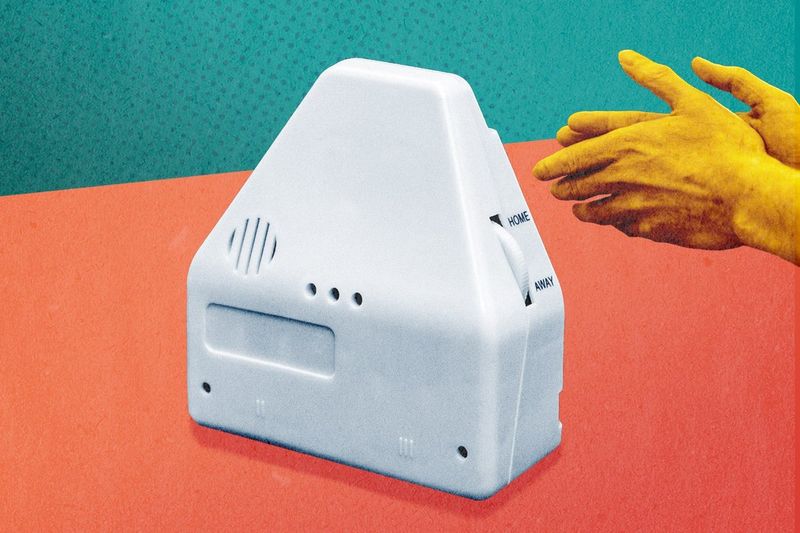 17 House Items Boomers Should Give Up Already (Plus 4 They Should Never Have Had) - Decor Hint Never Should Have Had: Clapper Light Switches