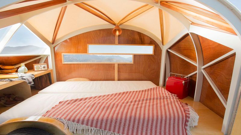 Hütte Hut Teardrop: Architectural Masterpiece on Wheels