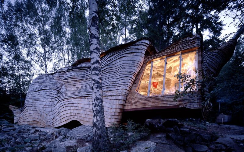 Dragspel House: Sweden's Accordion Masterpiece