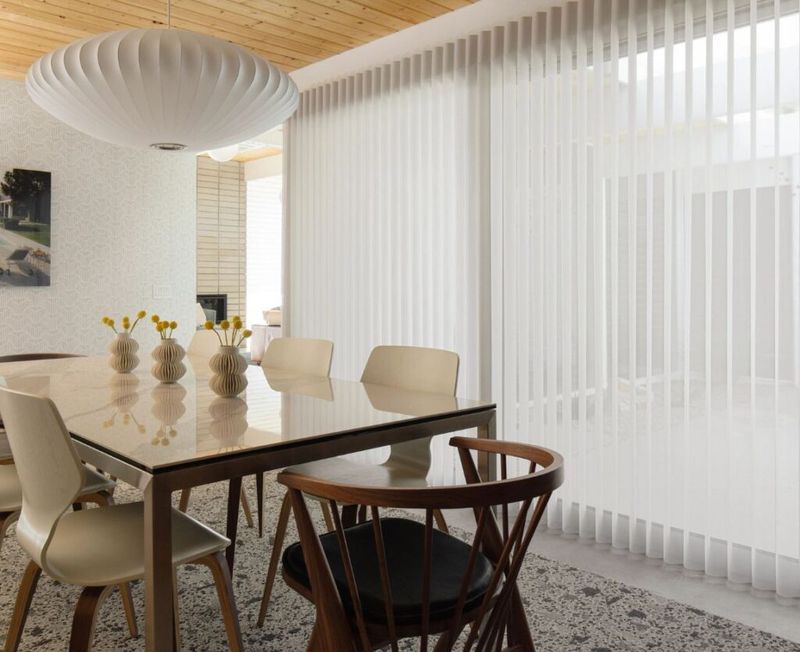 25 Outdated Home Decor Mistakes Everyone Probably Makes - Decor Hint Vertical Blinds