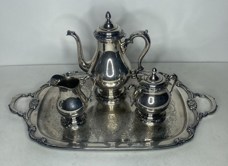9 Interior Antique Items From The 1900s That Are Really Worth Thousands Of Dollars (And 11 That Are Not) - Decor Hint Common Silverplate Serving Pieces
