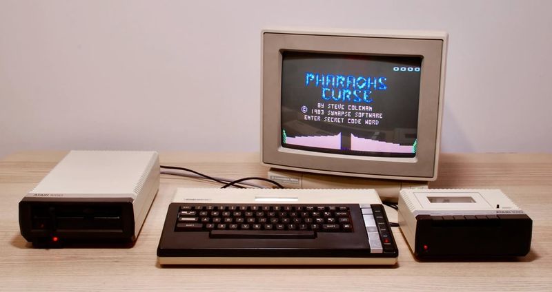20 Things You Didn't Know Your Parents Had In Their House - Decor Hint Vintage Technology