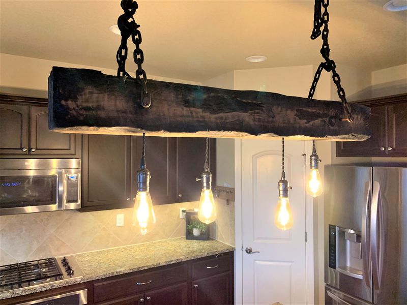 Bring Rustic Vibes Into Your California Home With These Decorating Tips - Decor Hint Vintage Industrial Lighting