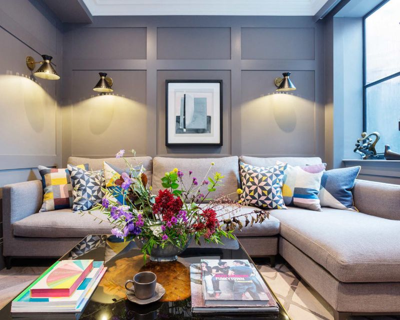 These Are The 22 Things Designers Say You Should Never Put In A Small Living Room - Decor Hint Oversized Sectionals That Swallow The Room