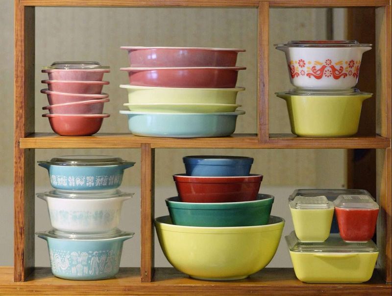 Vintage Pyrex And Fire-King Dishes