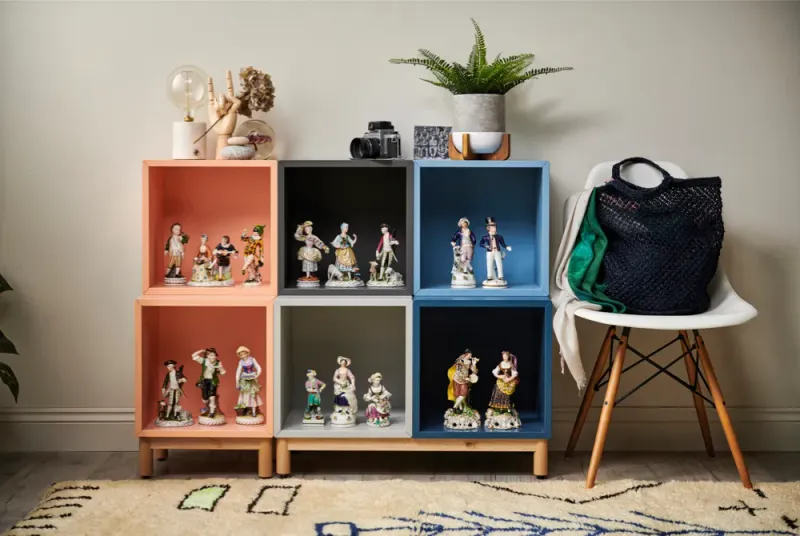 19 Interior Trends That Are Making Antique Collecting Cool Again - Decor Hint Collections Displayed In Modern Ways