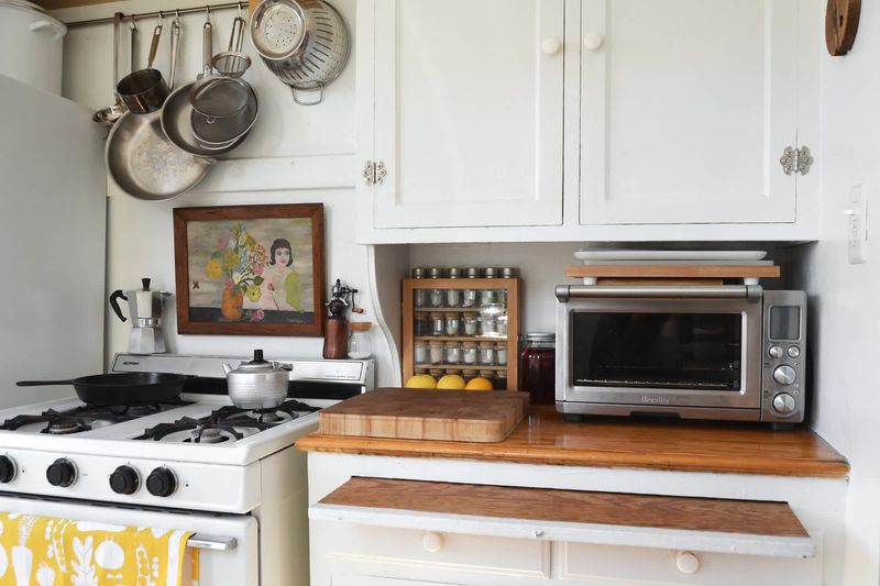 14 Kitchen Mistakes New Mexico Homebuyers Can't Unsee, According To Designers - Decor Hint The Smoke Signal Kitchen