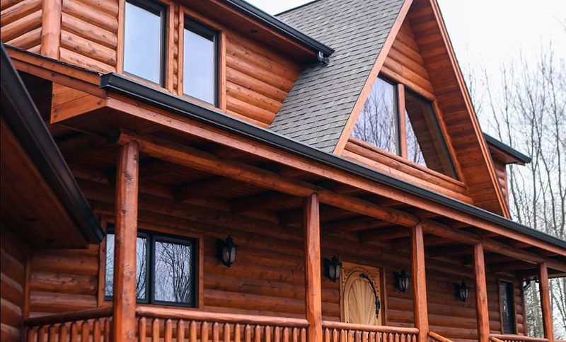 Northwoods-Inspired Cedar Siding