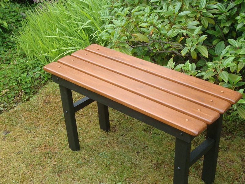 10 Beloved Outdoor Ideas In Washington And 4 That Should Catch Your Eye - Decor Hint Classic Wooden Bench
