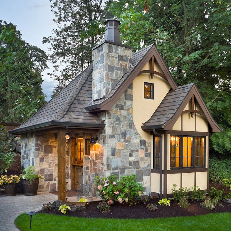 21 Granny Pods That Explain The New Definition Of Snugly Living (And What To Watch Out For) - Decor Hint The Estate