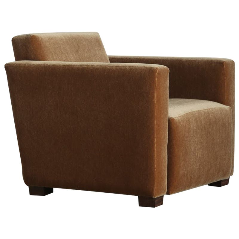 Mass-Produced Accent Chairs (Decline)