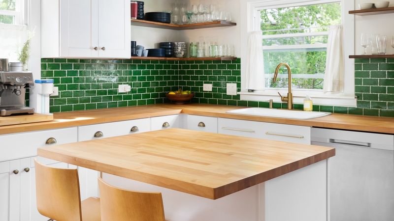 25 Old Fashioned '80s Kitchen Cabinet Trends That Everyone Wants In 2025 - Decor Hint Butcher Block Cabinet Tops