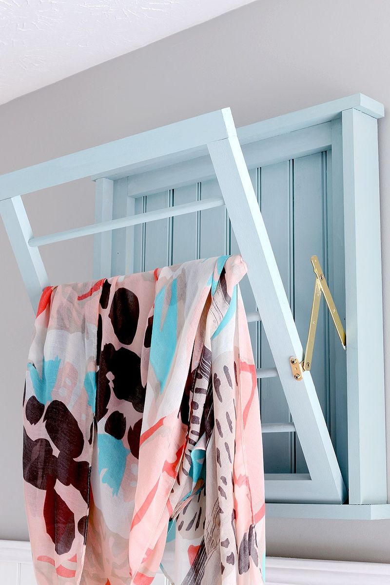 13 Affordable DIY Laundry Room Makeover Ideas And Guide - Decor Hint DIY Drying Rack