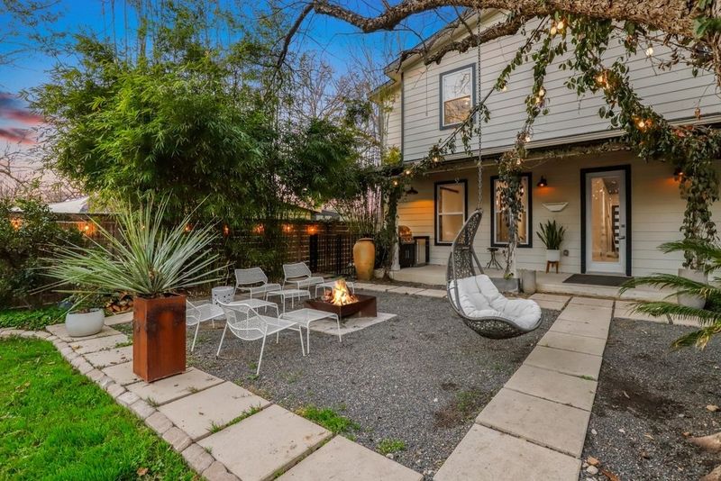 Courtyard Garden Fountains