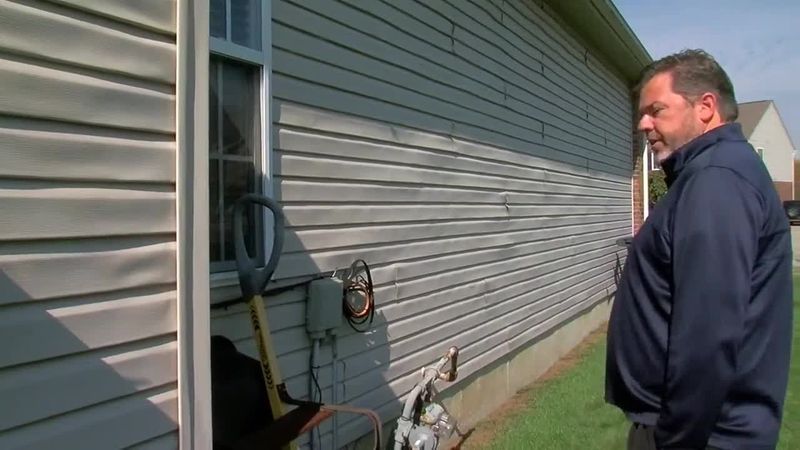 17 Types Of Houston Homes That Might Be History By 2030 - Decor Hint Vinyl siding from the 90s
