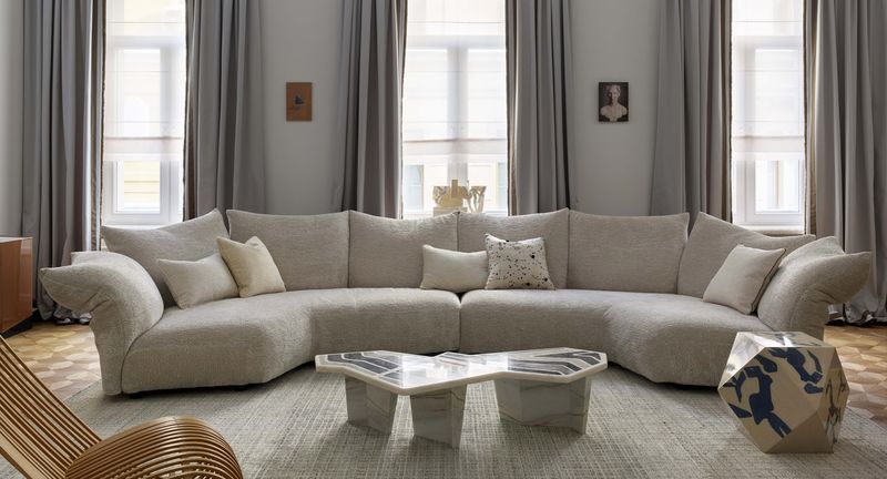 Edra Standard Sofa: Avant-Garde Italian Fantasy