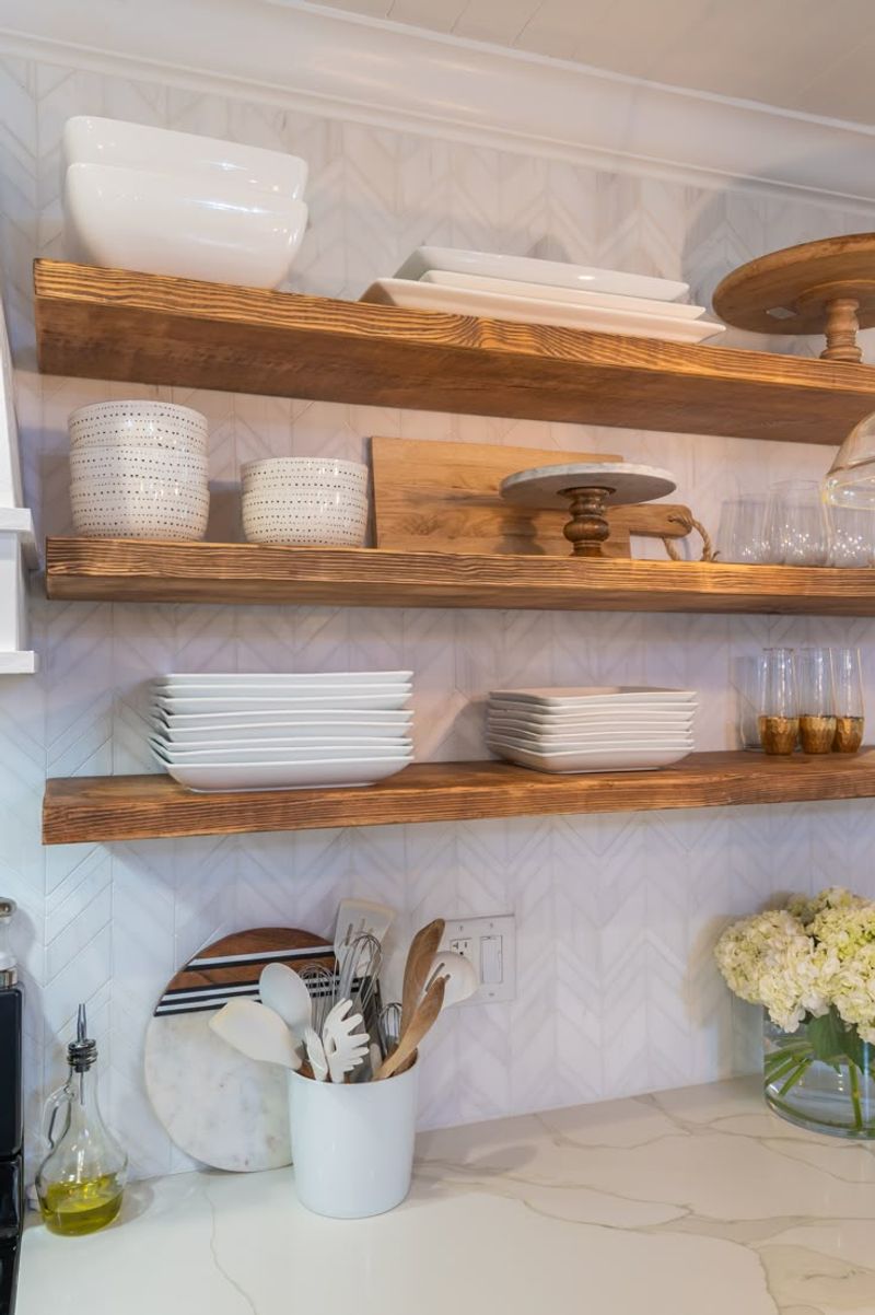 8 Weekend Renovation Ideas Favored By DIY Enthusiasts In San Francisco - Decor Hint Floating Shelves Installation