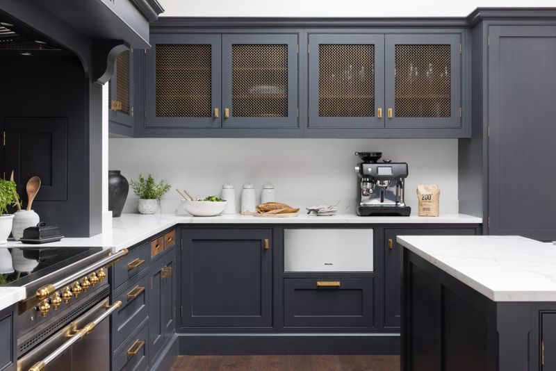 3 Kitchen Colors Carlsbad Designers Recommend (And 5 More Shades To Consider) - Decor Hint Charcoal Navy