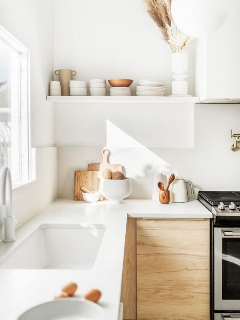 Avoid These 9 Kitchen Mistakes And Try These 9 Designer-Approved Fixes Instead - Decor Hint Cluttered Countertops