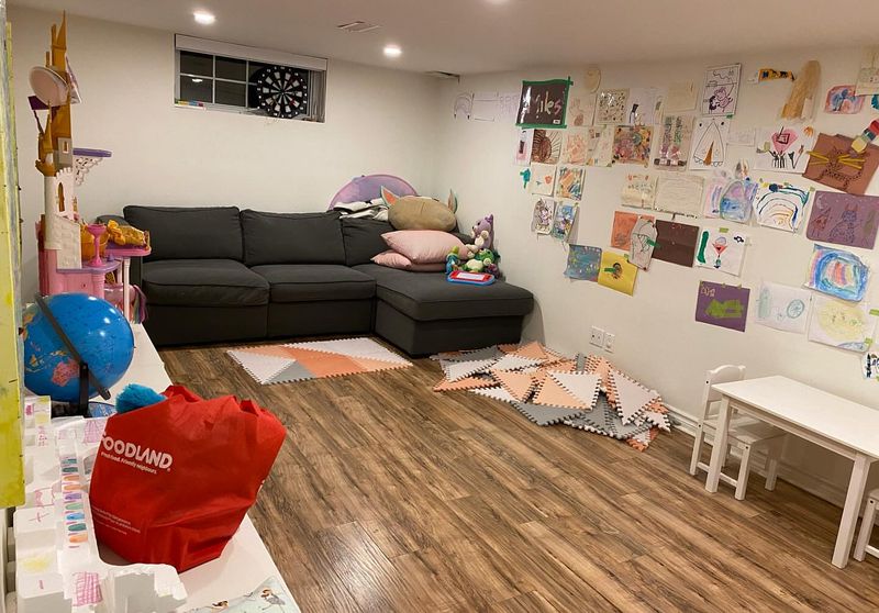 Don't Rearrange Your Living Room Until You See These 16 Layouts - Decor Hint Kid-Friendly Family Room