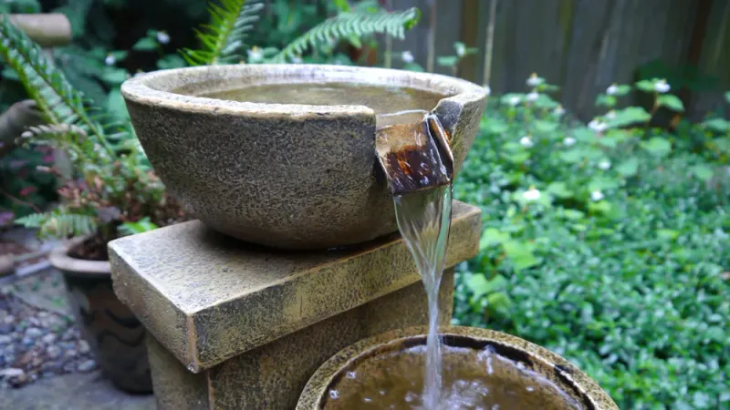 15 Backyard Micro-Oasis Ideas For Small Outdoor Spaces - Decor Hint Compact Water Features