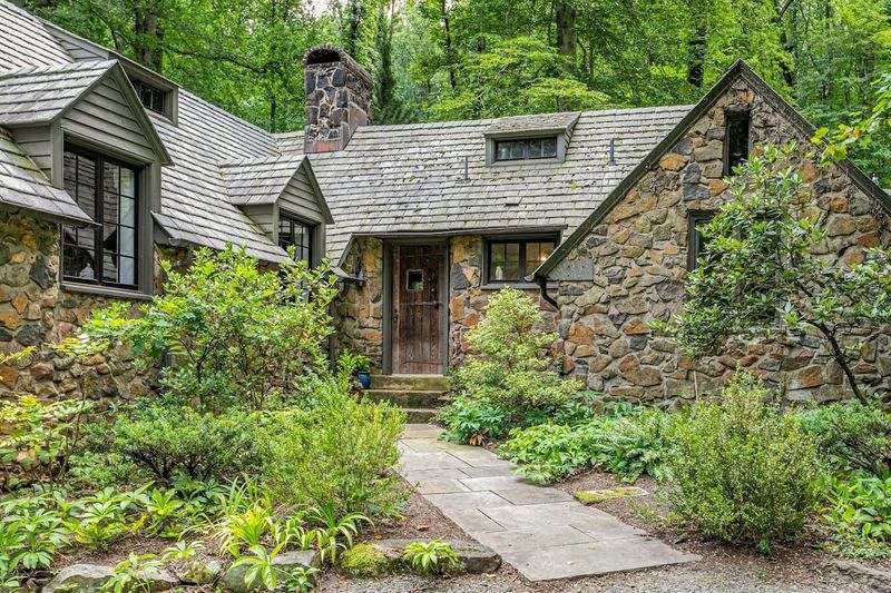 English Cottage
