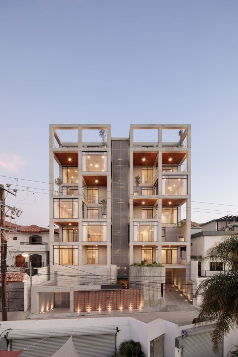 13 Fresh Urban Facade Ideas Spotted Around New York City Lofts - Decor Hint Concrete Textured Facades