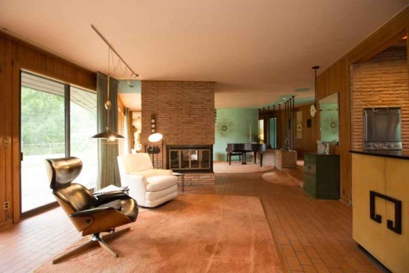 10 Vintage Home Décor From Tulsa That Captures Oklahoma's Enduring Style - Decor Hint Mid-Century Modern Touches