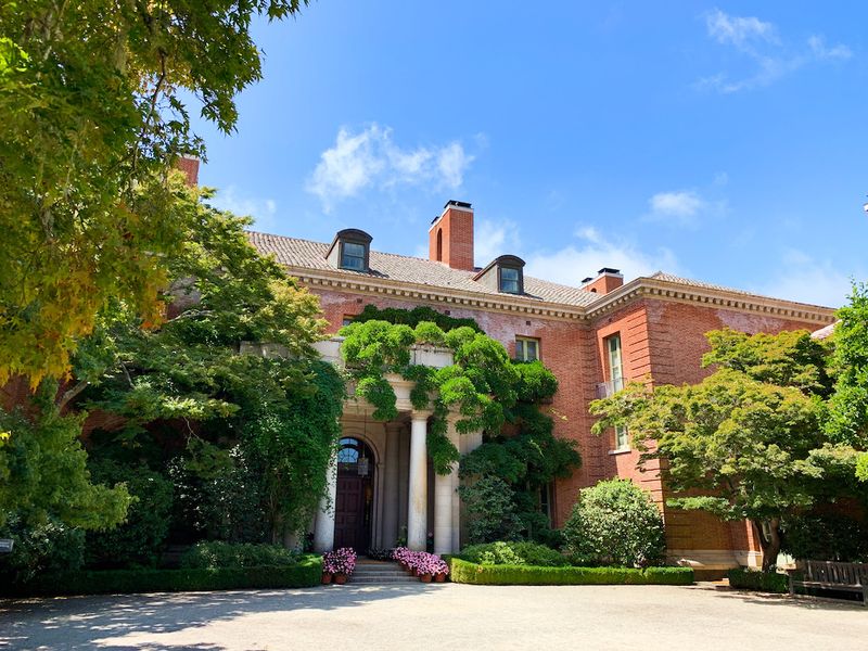 Inside 25 Luxurious Homes Of The Richest Gilded Age Families In USA - Decor Hint Filoli: Gold Rush Fortune's Country Estate