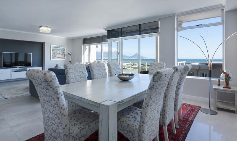 Open Floor Plans: Advantages And Disadvantages To Consider - Decor Hint Social Connection Thrives