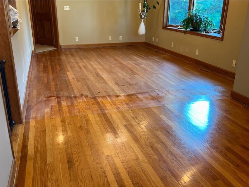 Designers In Iowa Still Use These 5 Antique Decor Elements But Avoid These 5 - Decor Hint Antique Hardwood Floors Endure