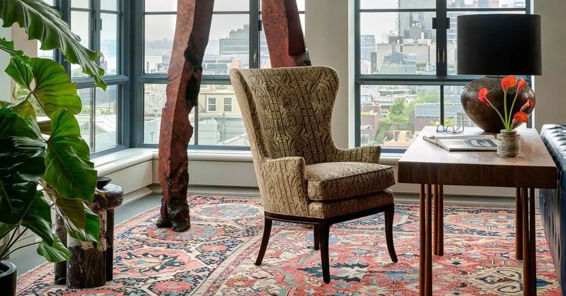 6 Interior Design Items Experts Say You Should Toss And 6 They Approve Keeping - Decor Hint Keep: Vintage Rugs