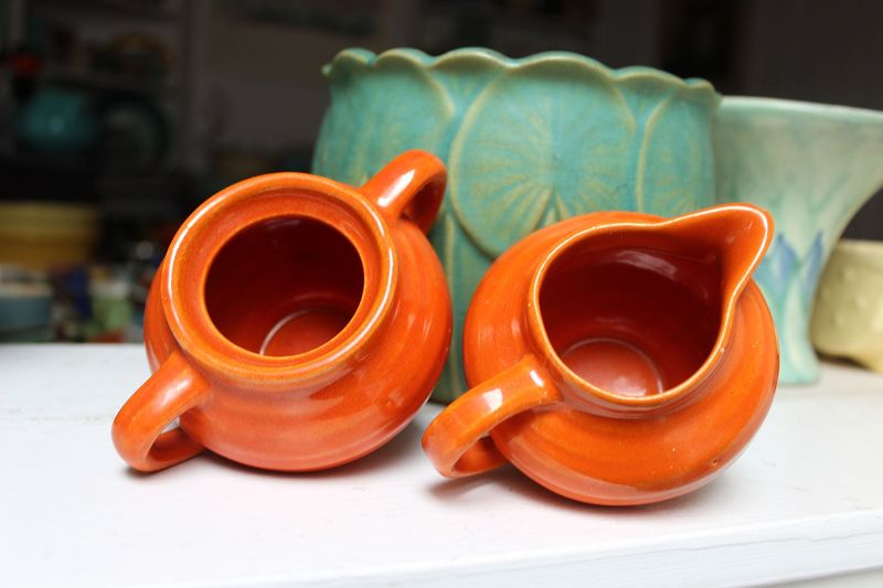These 5 Antiques Are Hot In California And 5 That Are Losing Appeal - Decor Hint Vintage California Pottery