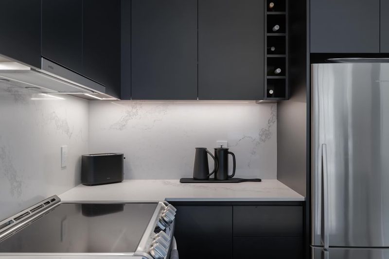 20 Color-Drenched Kitchens That Prove This Paint Trend Is Totally Timeless When Used Right - Decor Hint Charcoal Gray Moody Elegance