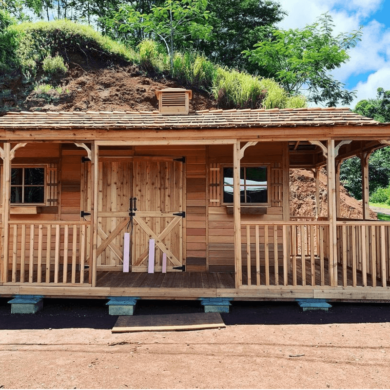 21 Granny Pods That Explain The New Definition Of Snugly Living (And What To Watch Out For) - Decor Hint Cedar Tiny Farmhouse