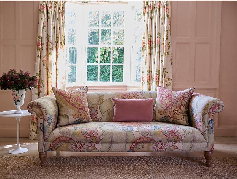 8 Classic Decor Items In The Villages Homes Losing Value Fast And 7 That Never Held Much Worth - Decor Hint Floral Upholstered Sofas