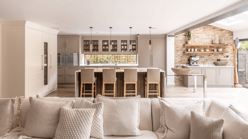 17 Colors You Should Never Pair With White, According To Interior Designers - Decor Hint Taupe
