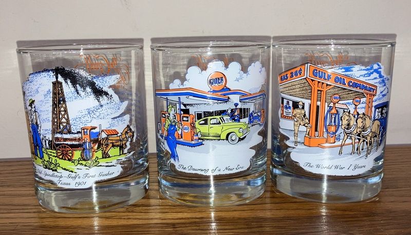 12 Must-Have Home Items To Hunt For At Texas Thrift Stores - Decor Hint Texas-Themed Barware