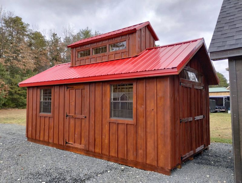 15 Rustic Outdoor Vibes Taking Over Vermont Neighborhoods - Decor Hint Traditional Vermont Sugar Shack-Inspired Sheds