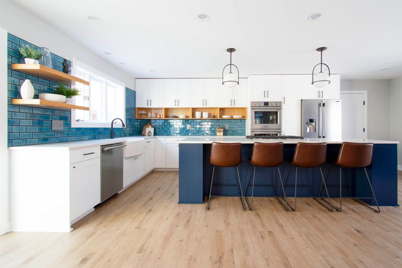 Choose 8 New Kitchen Colors New Hampshire Designers Swear By In 2025 And 4 More To Try - Decor Hint Lakeside Blue