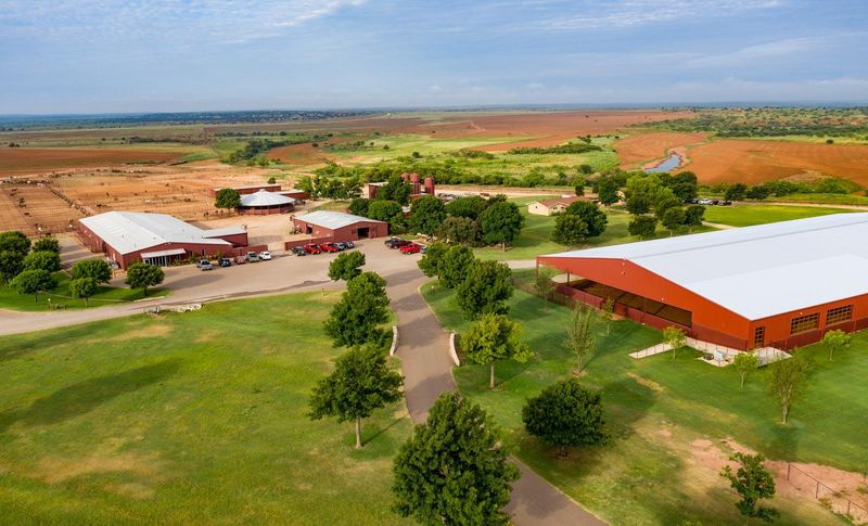 Watch Prices For These 8 Texas Ranches, 2025 Is Driving 2 Up Quicker Than Expected - Decor Hint South Texas Cattle Operations Hold Steady