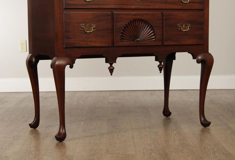 11 Antique Furniture Styles Still Found In New England Homes - Decor Hint Queen Anne Elegance