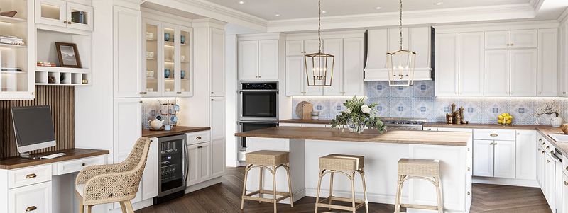 Winston‑Salem Kitchen Advice 6 Elements To Ditch For A More Elegant Look And 6 To Keep Instead - Decor Hint Clean Shaker Cabinets (Keep)