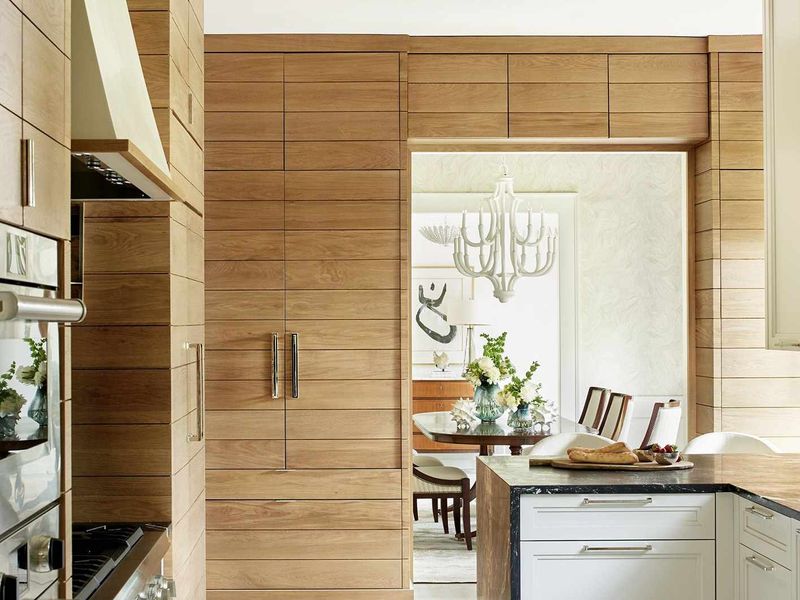 33 Once-Trendy Kitchen Designs That Are Slowly Coming Back - Decor Hint Wood Cabinetry