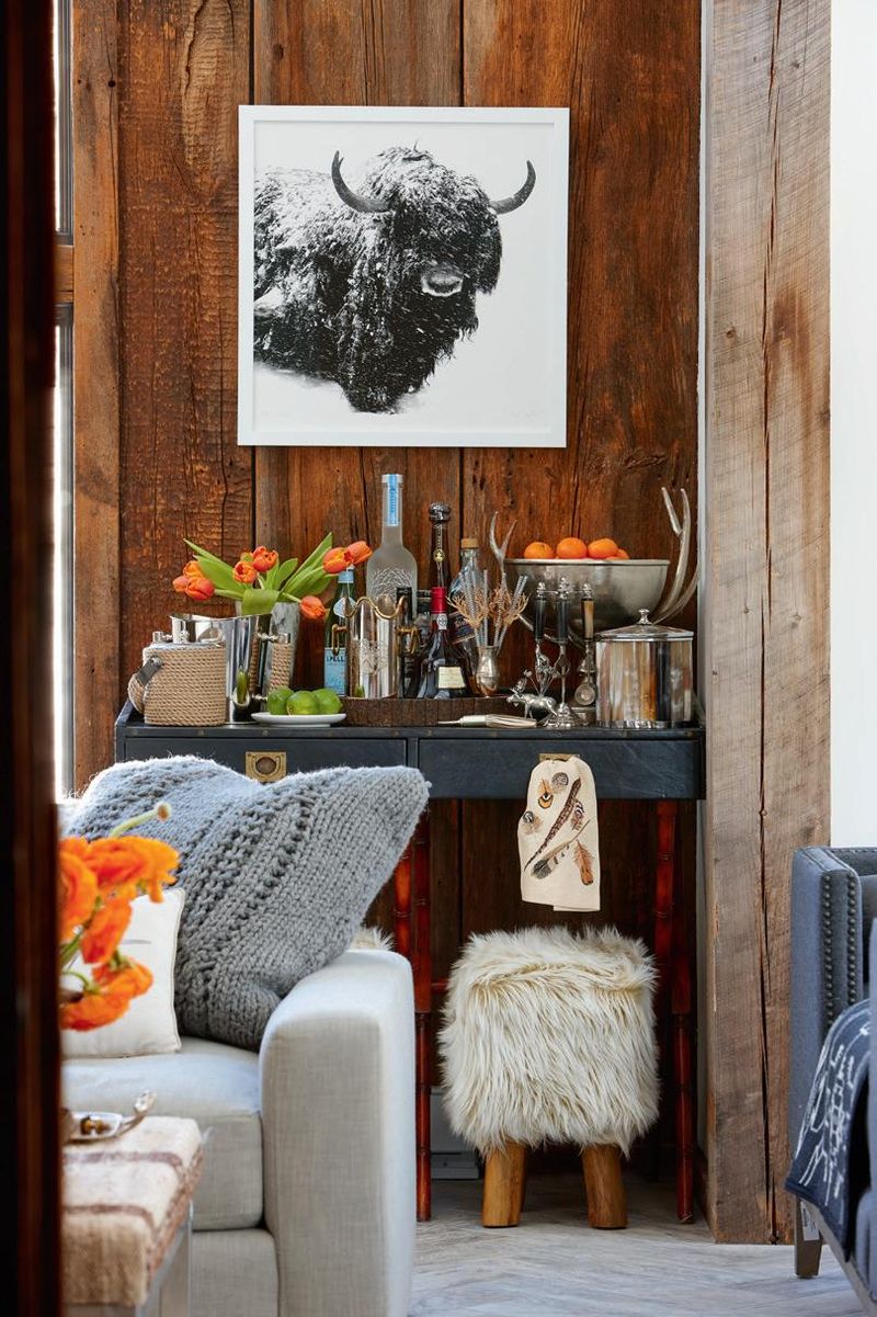 9 Vermont Collectibles Nobody Wants Anymore (And 3 Still Loved By Collectors) - Decor Hint Faded Bunkhouse-Style Throw Blankets