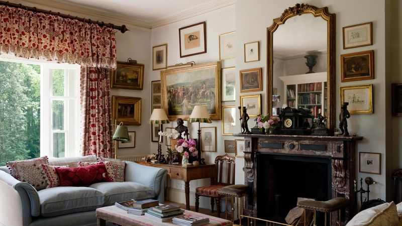 19 Interior Trends That Are Making Antique Collecting Cool Again - Decor Hint Grandmillennial Style