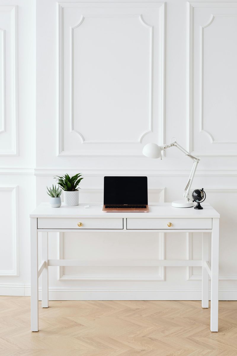 Homes Without Dedicated Home Office Space