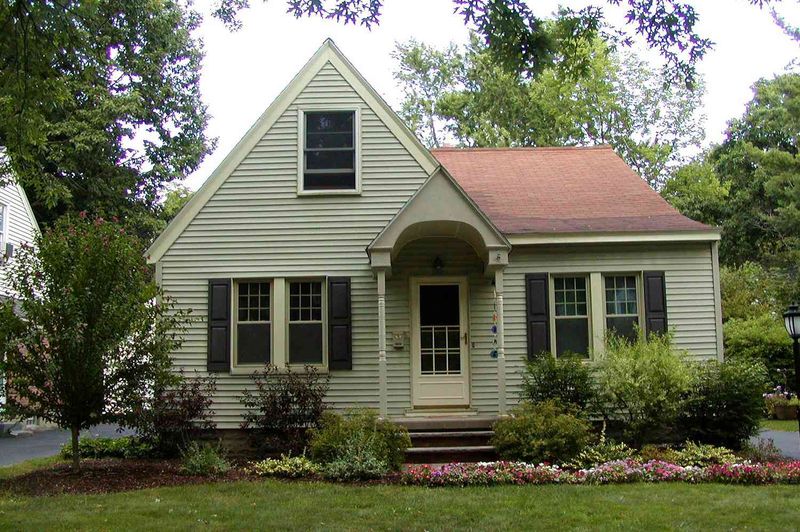13 Vintage California Home Styles That Defined The Golden State - Decor Hint Minimal Traditional