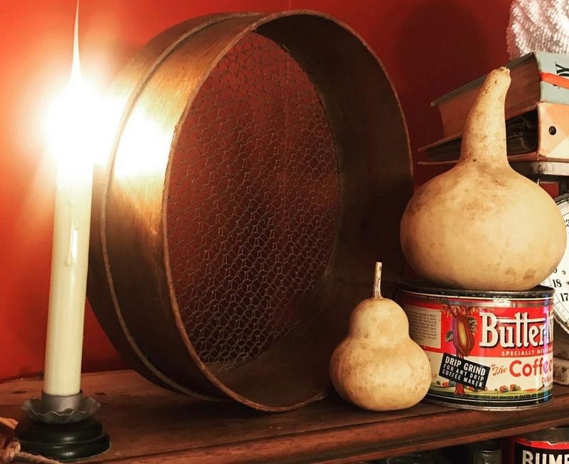 Southern Glow: Lighting Styles Found In Georgia Farmhouses - Decor Hint Floating Gourd Chandeliers